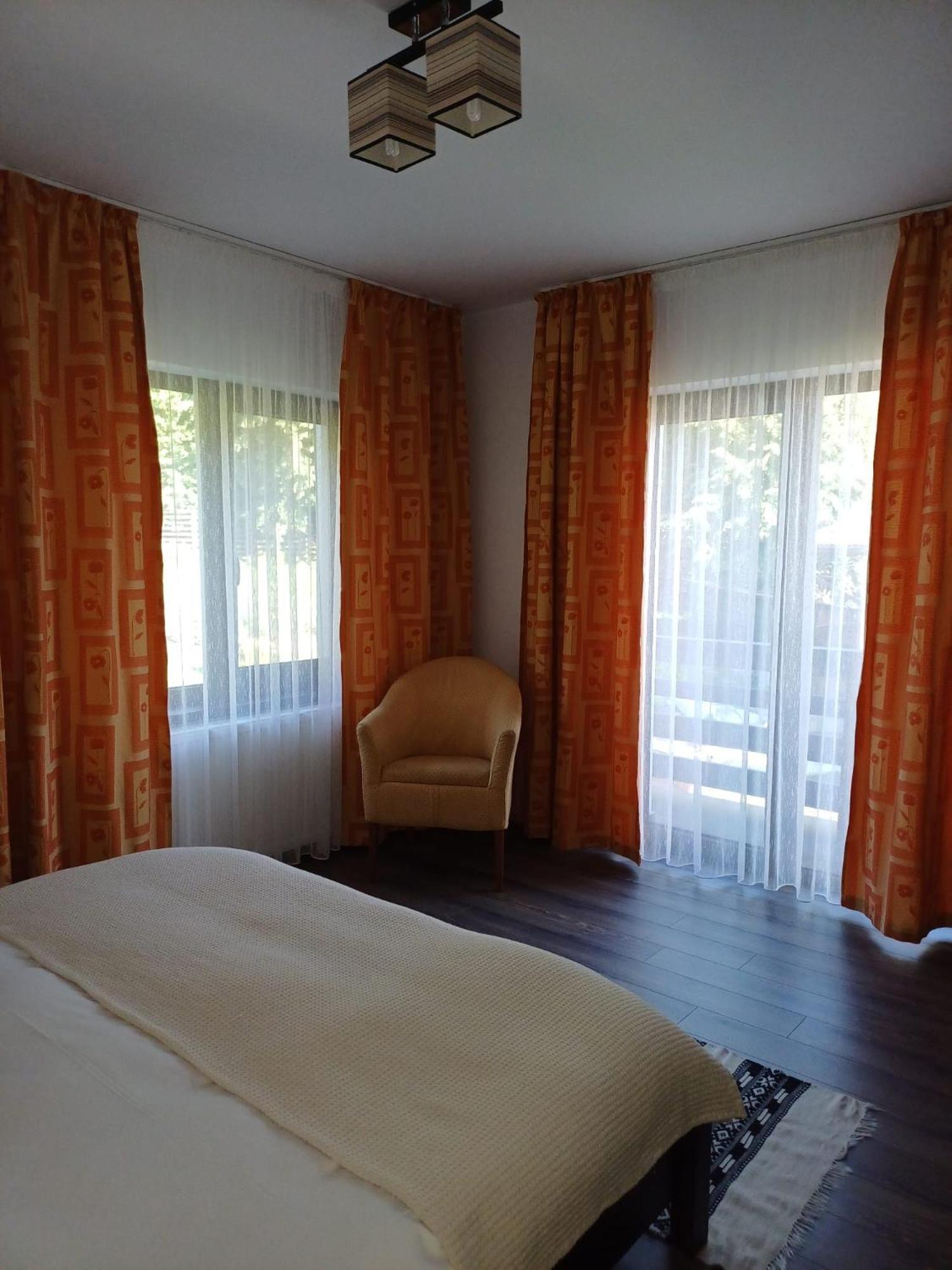 Hotel Dragomirna Sunset Mitocu Dragomirnei Exteriér fotografie